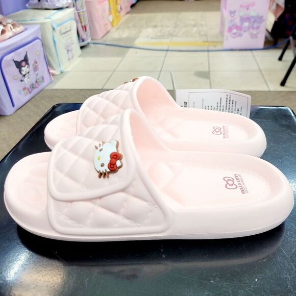 Brand New Sanrio Hello Kitty Slippers Size: US 7.5 - 8.5 - Picture 3 of 9